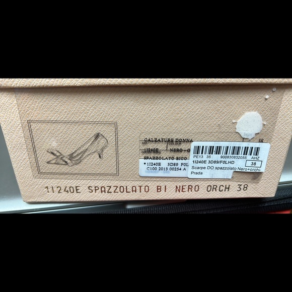 Authentic Prada black leather with pink bow new in original box size Eu 38/7-7,5 - Picture 6 of 6